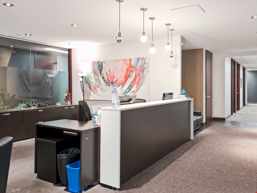 Regus - Montreal - Cathcart & McGill