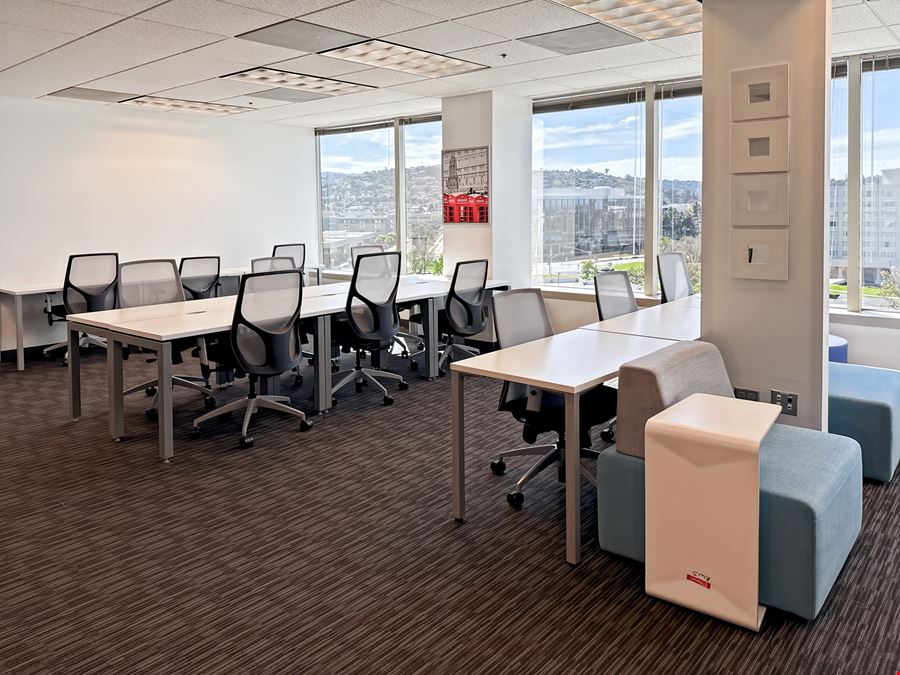 Regus - Redwood City - Twin Dolphin Drive