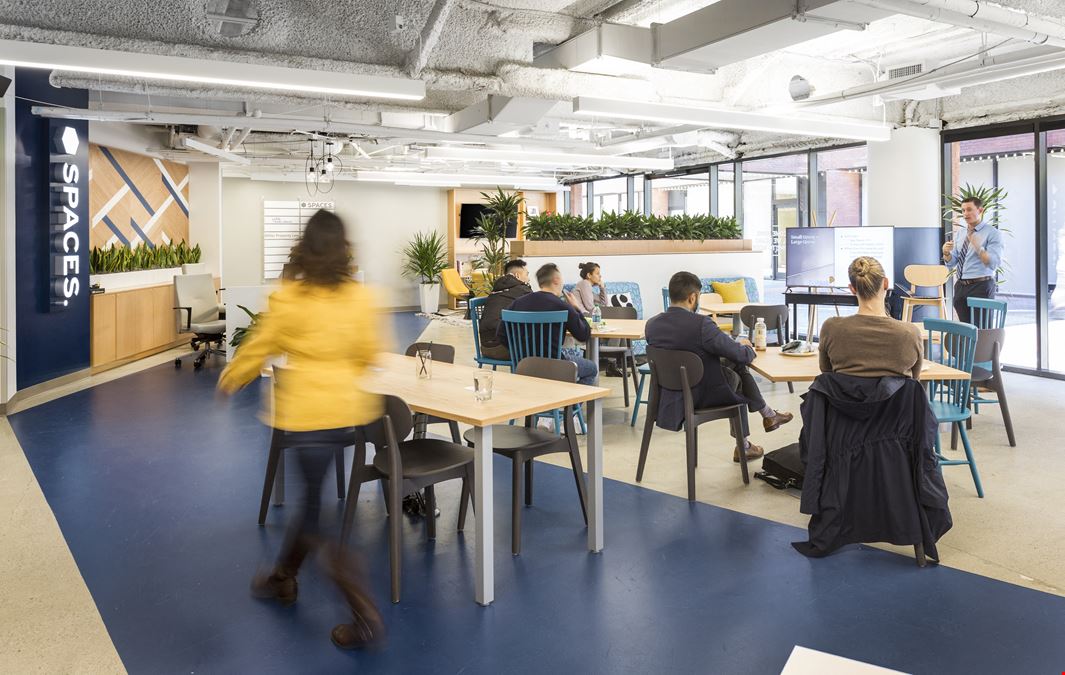 CA, San Francisco -  Levi's Plaza