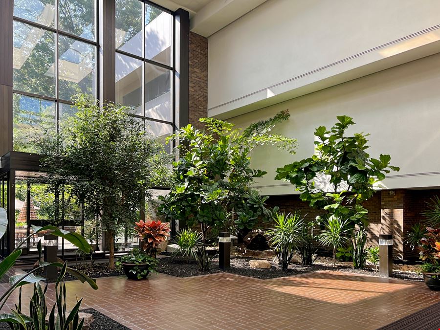 NJ, Oradell - Kinderkamack Rd.