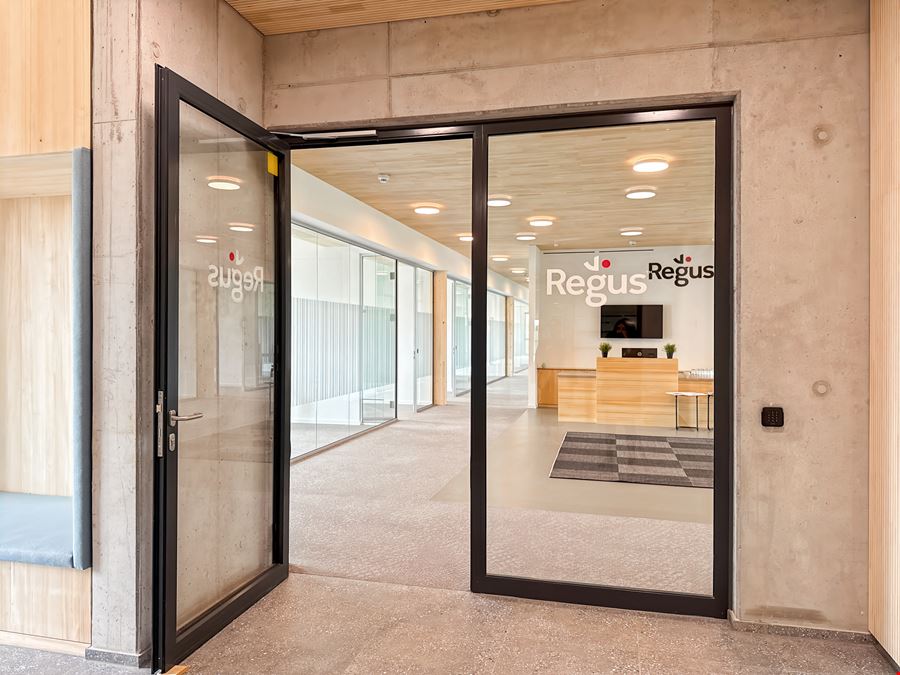 Regus - Friedrich-Henning Straße