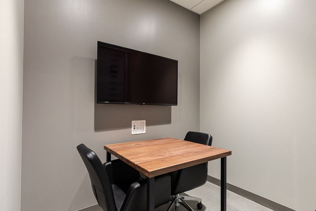 Huddle Room B