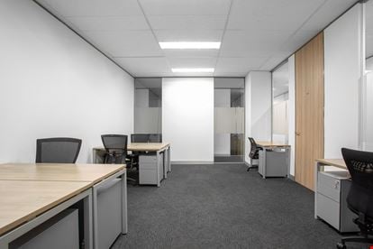 Regus - Thames Street