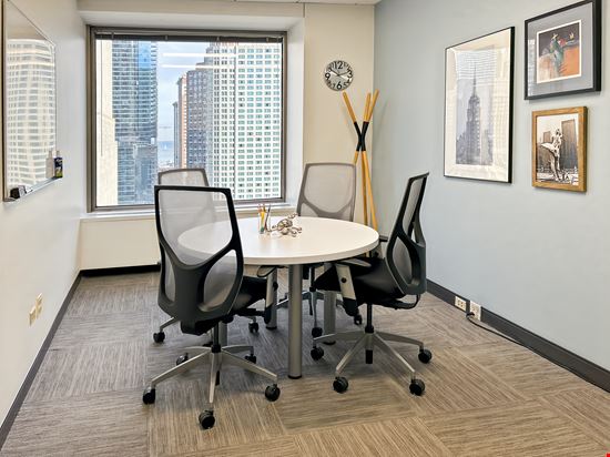 Preview of IL, Chicago - 401 North Michigan Office space for Rent in Chicago
