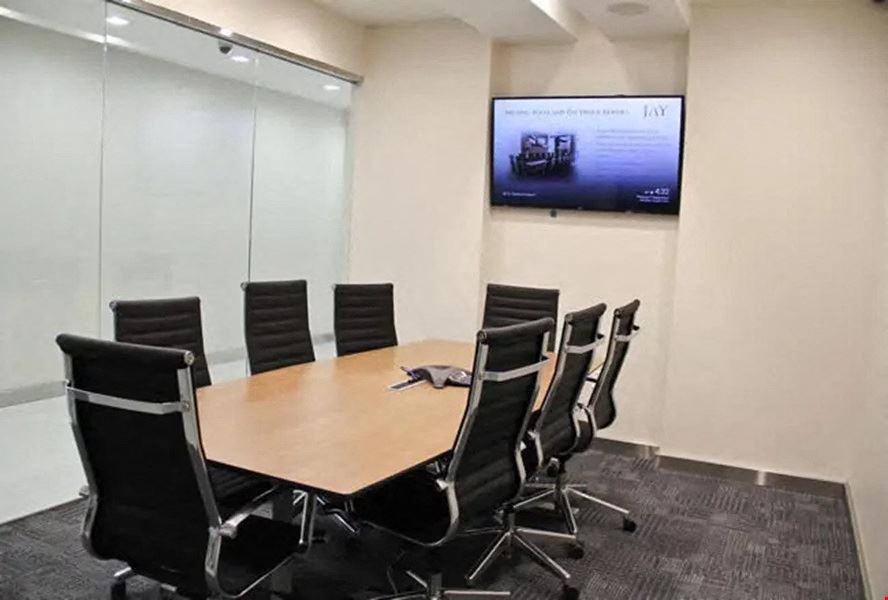 Meeting Room F 8 Guests