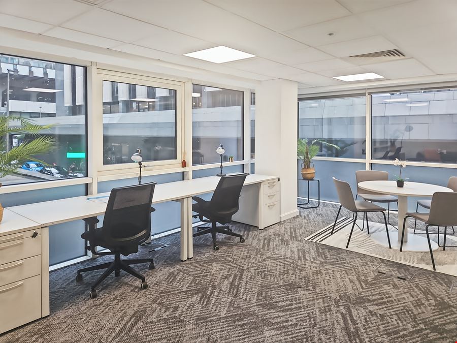 Regus - St James Tower