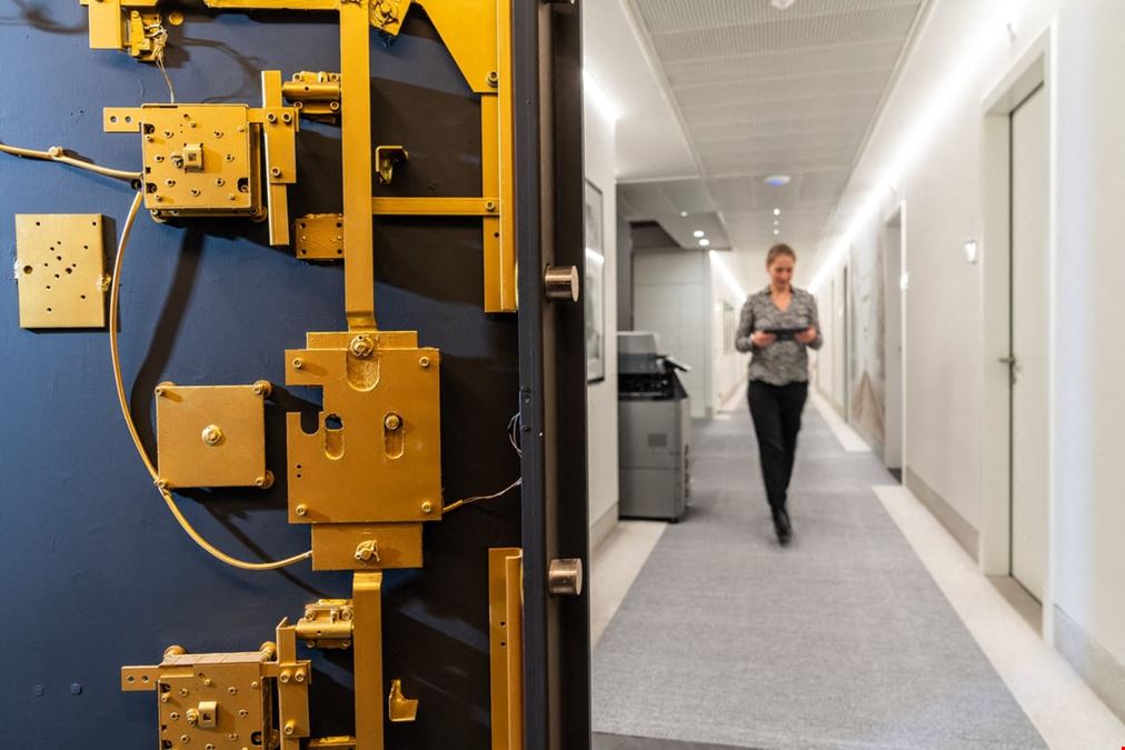 Satellite Office - Hotel de Banque