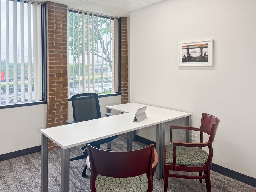 IL, Des Plaines - River Rd