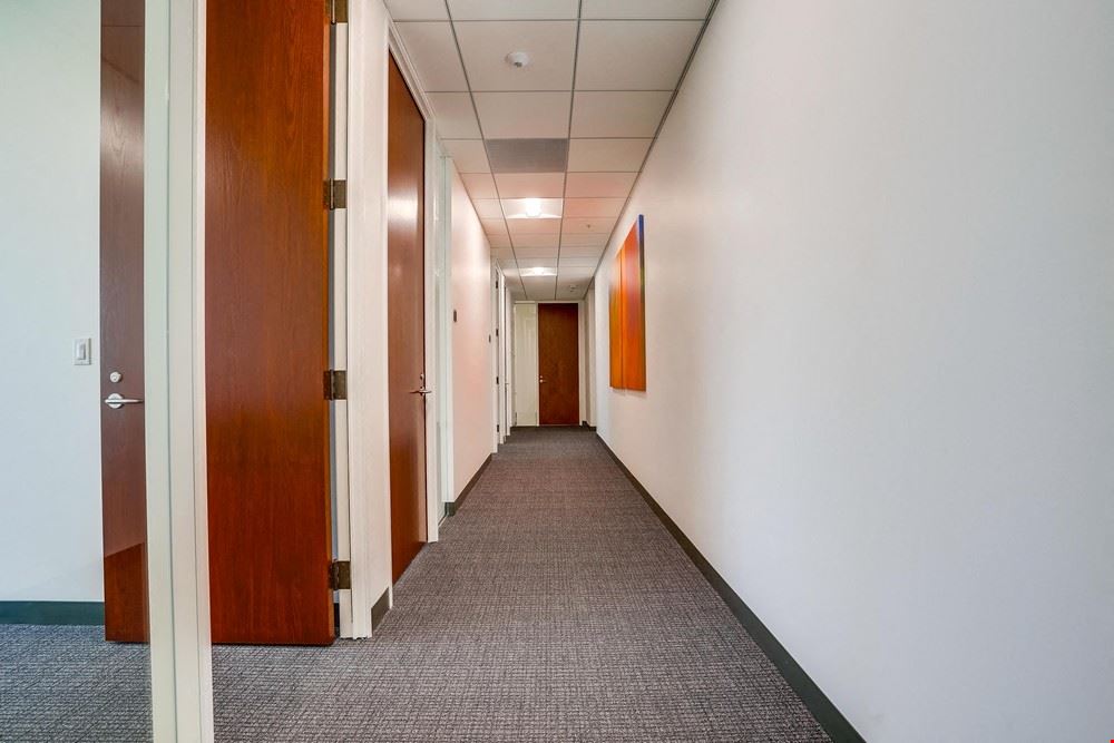 Wilshire Bundy Plaza