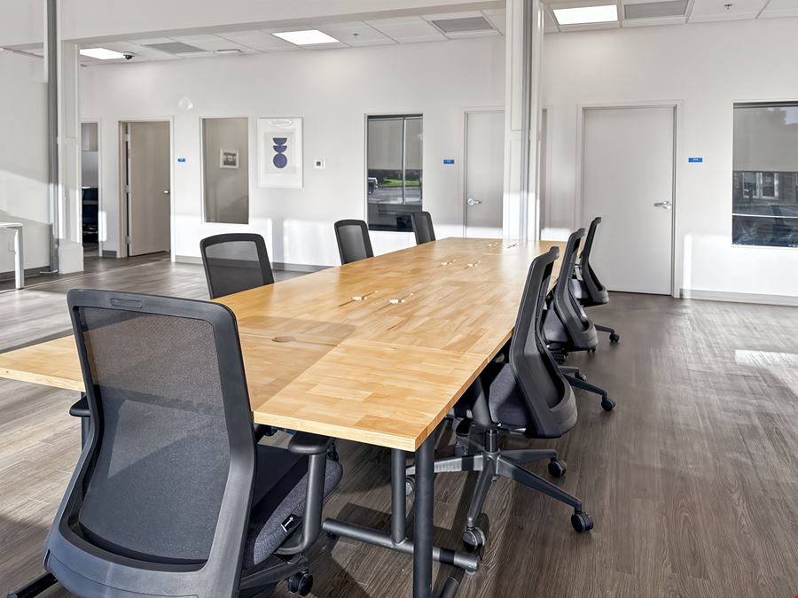 WV, Charleston - Quarrier St