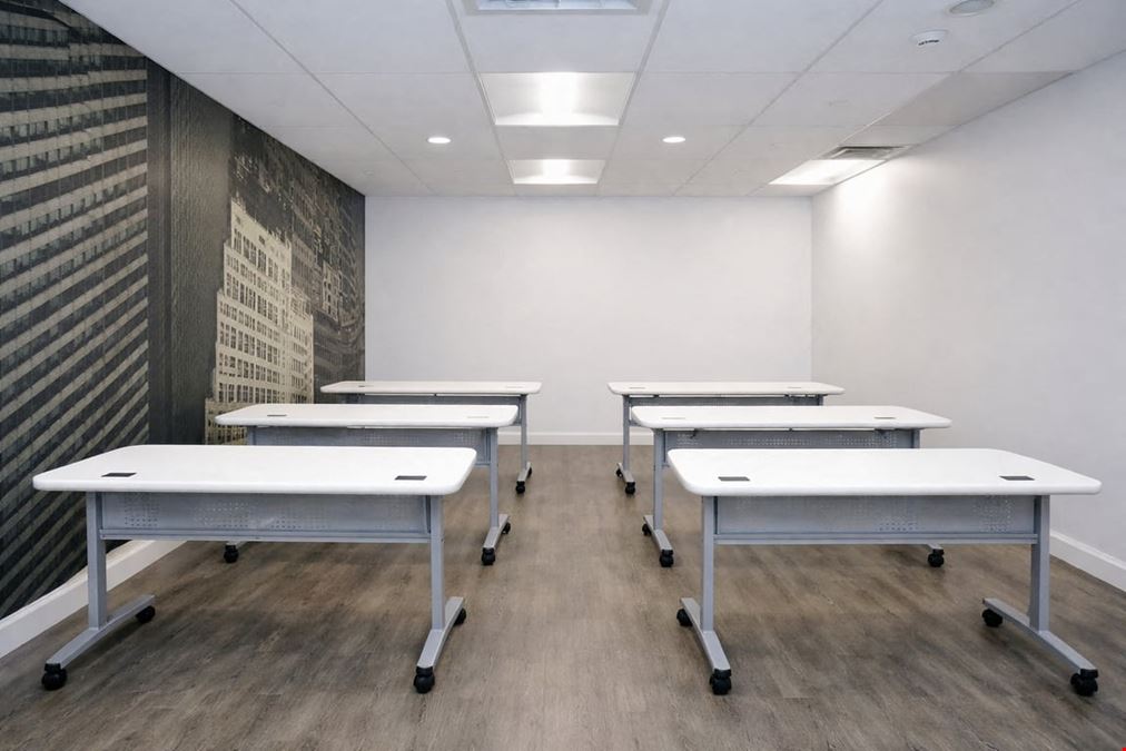 Twinrose Coworking - Midway Centre