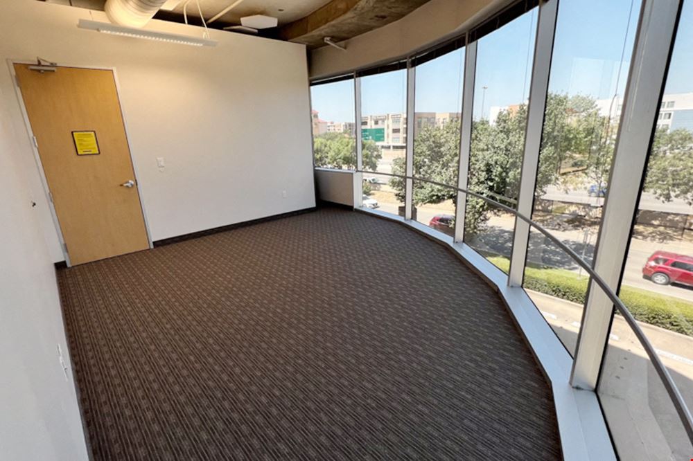 10100 North Central Expressway