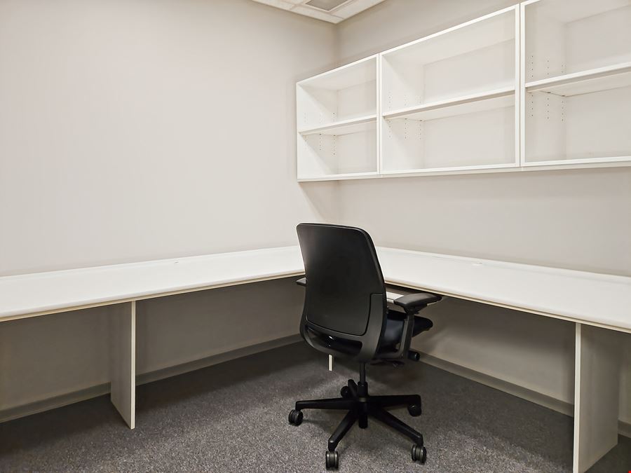 OH, Louisville - KMG Building