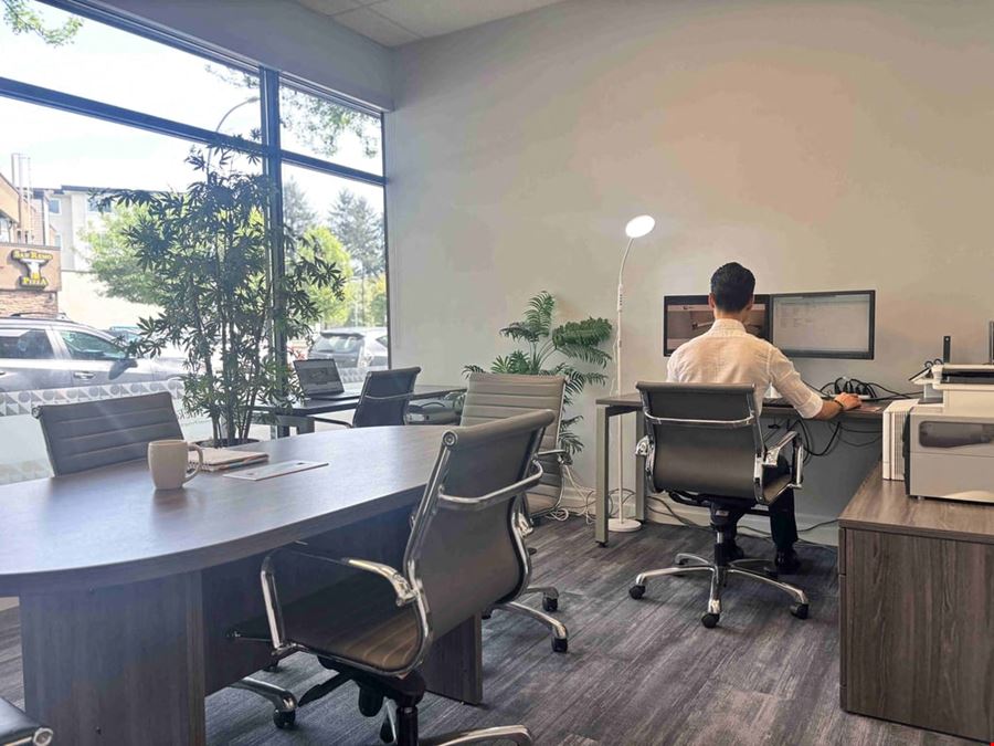 Monthly Dedicated Desk