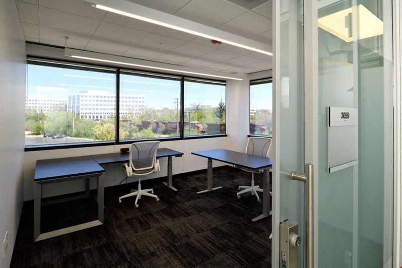 Venture X Chicago - Deerfield