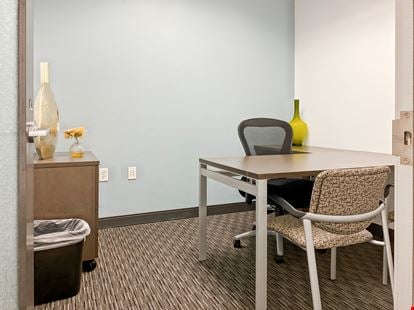 Regus - Knoxville - First Tennessee Plaza