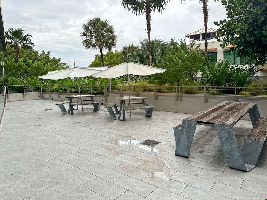 FL, Miami - Spaces CocoWalk