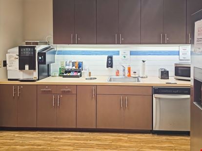 Regus - Knoxville - Cedar Bluff