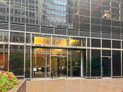 NY, New York - Met Tower