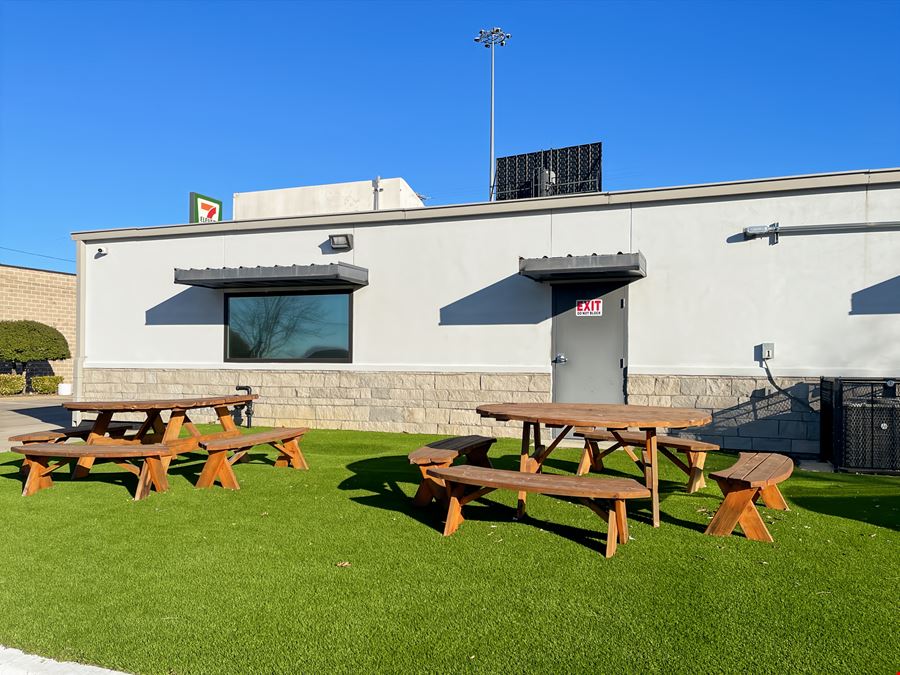 Regus - Bedford - Airport Freeway