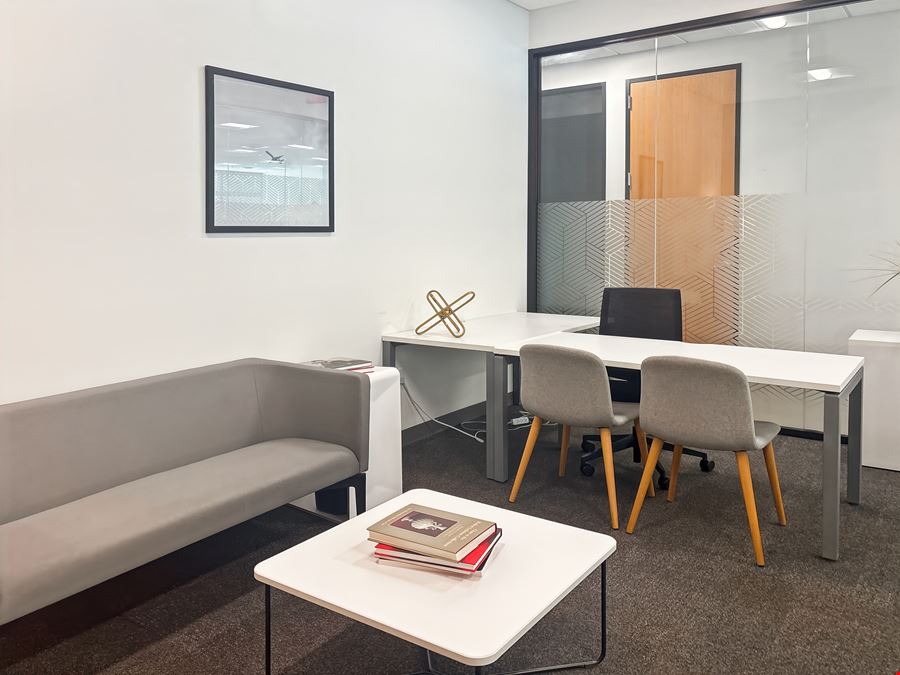 AZ, Scottsdale - Spaces Old Town Galleria