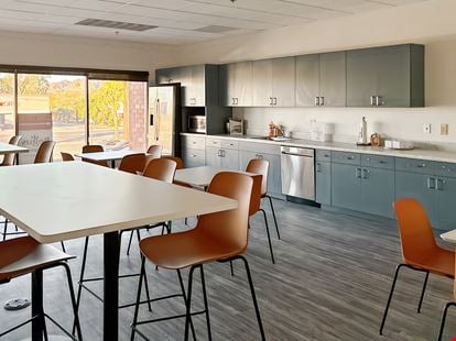 Regus - Phoenix - E Thomas Rd
