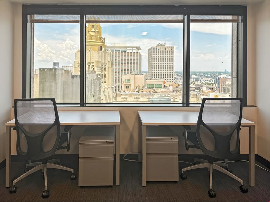 LA, New Orleans - Place St. Charles