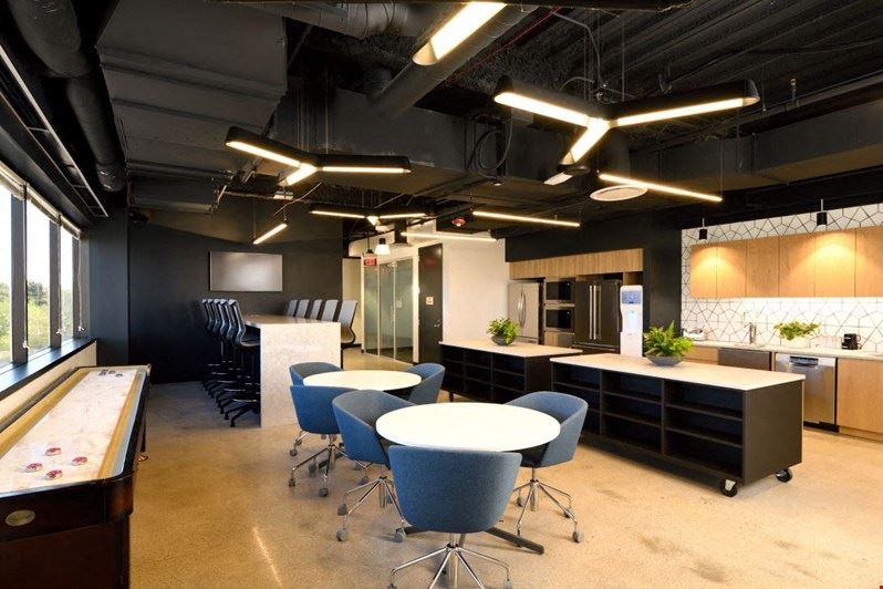 Venture X Chicago - Deerfield