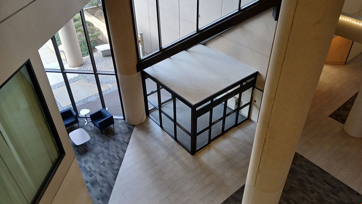 NJ, Edison - Fieldcrest Avenue