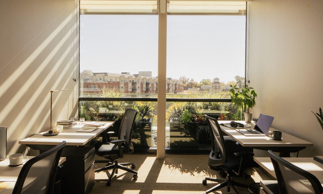 Private Office For 5