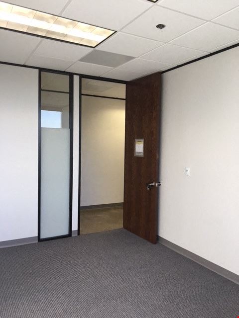 6671 Southwest Freeway