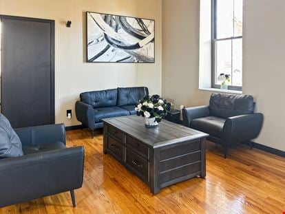 Regus - St Louis - Lami