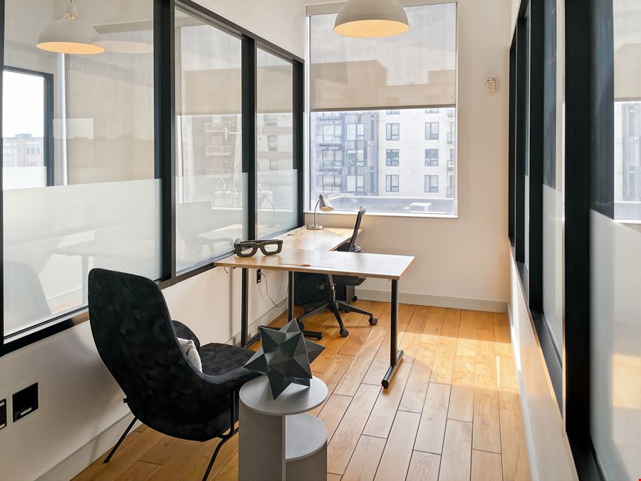 MN, Minneapolis - Lagoon Ave