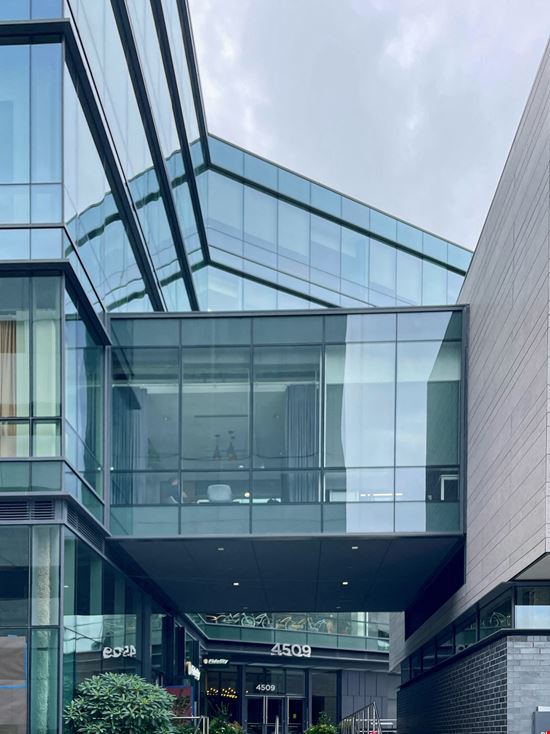 NC, Raleigh - Spaces Crabtree Terrace