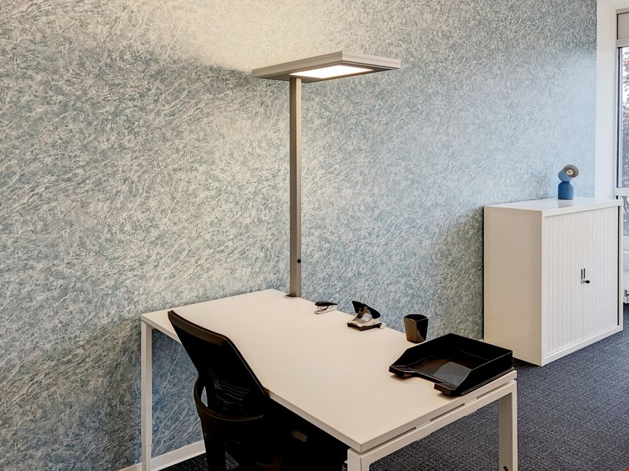Regus - Business Park