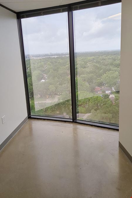 7322-7324 Southwest Freeway