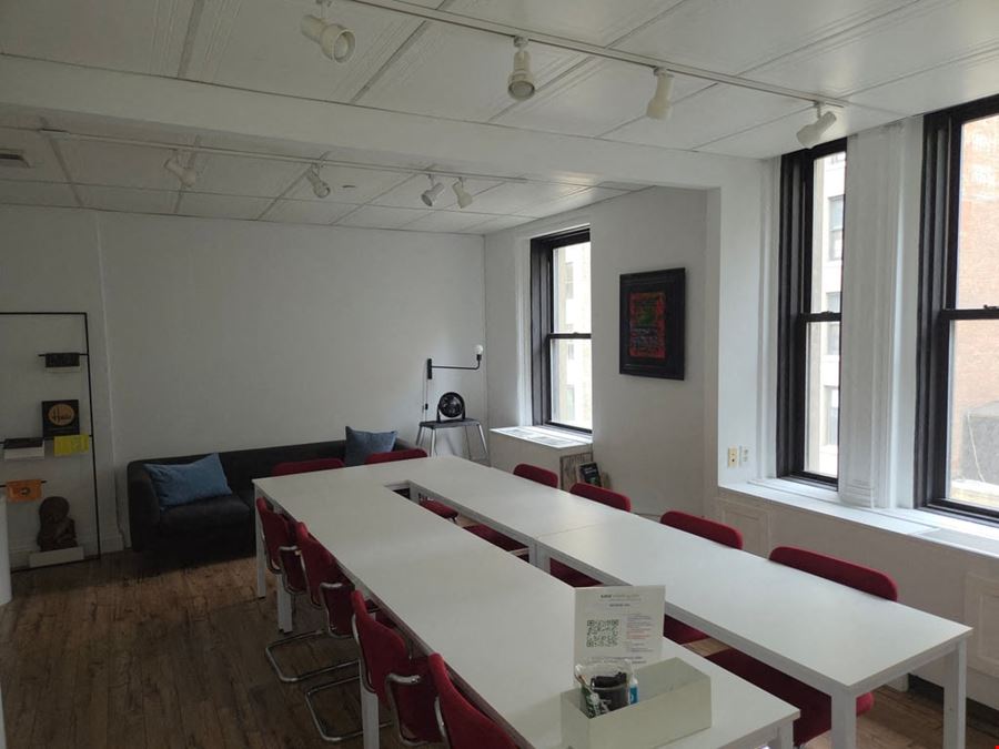 704-D Conference Room for 10