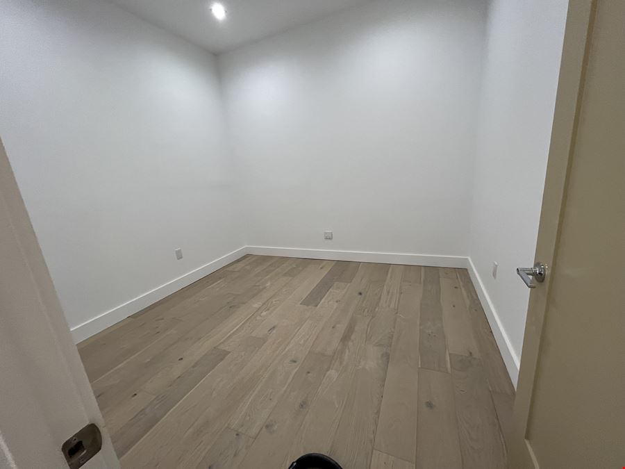 Blue Panda Office Spaces Waterfront Suite