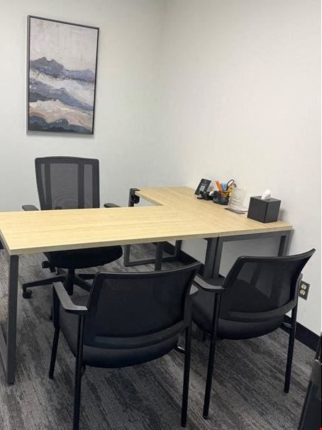 Day Office DO425