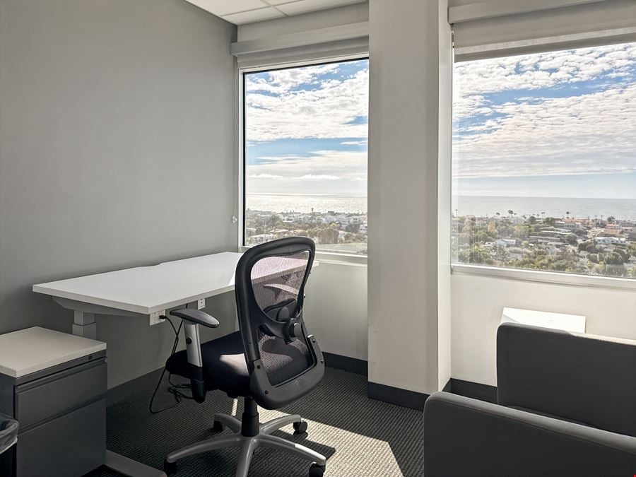 Regus - Hermosa Beach