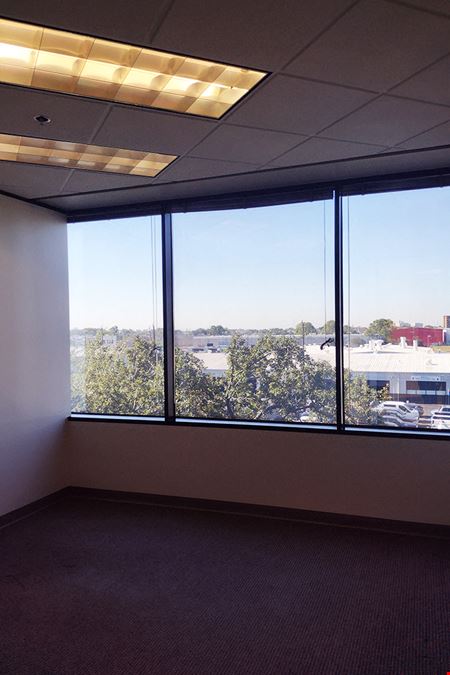 6671 Southwest Freeway