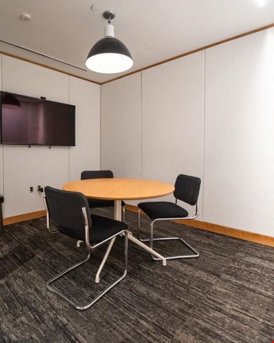 CoCafe Conference Room 5C