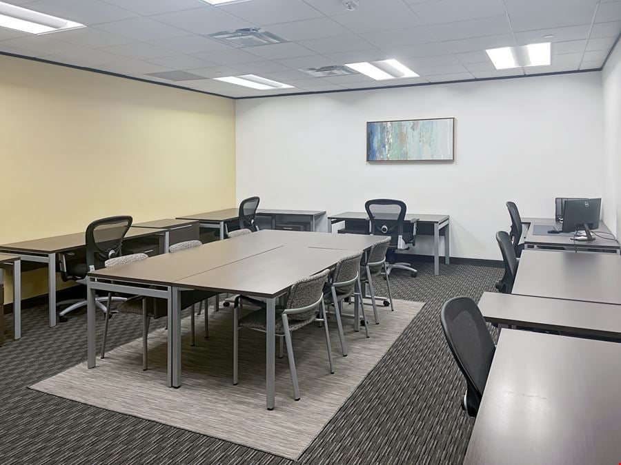 Regus - Austin - River Place