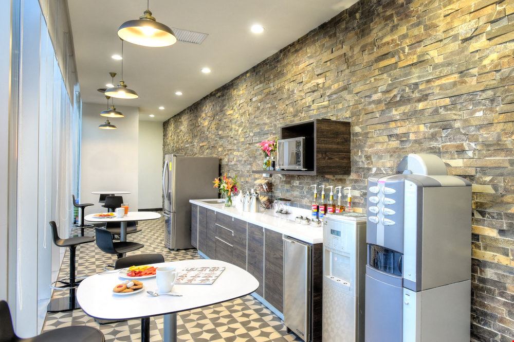 IOS OFFICES - Torre Américas 1500