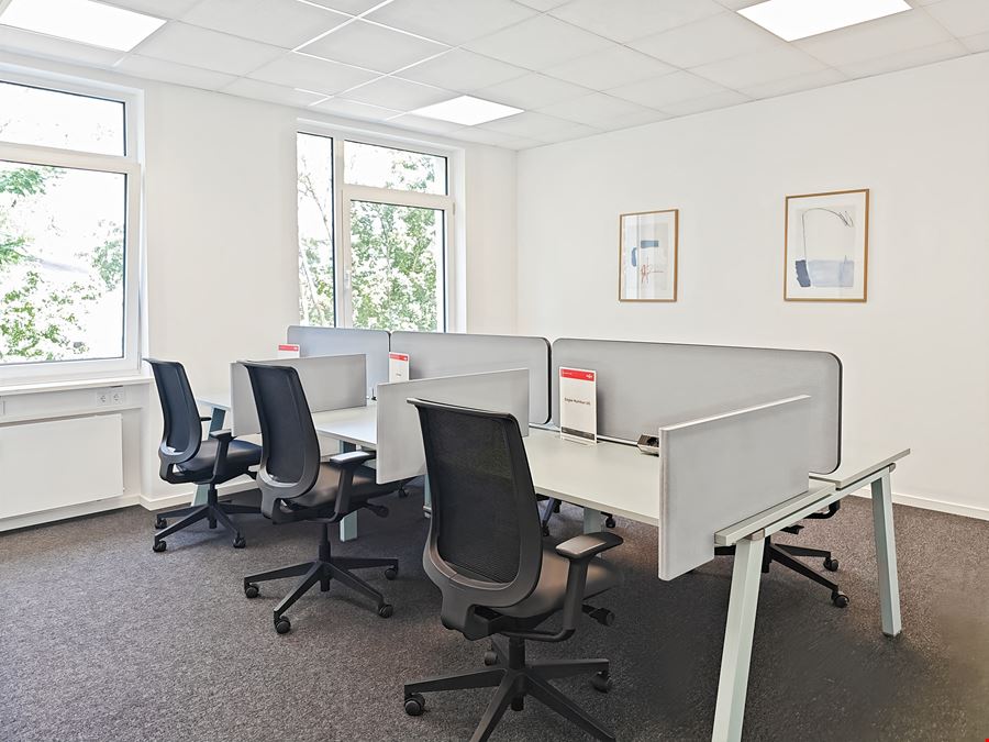Regus - Röslerstraße