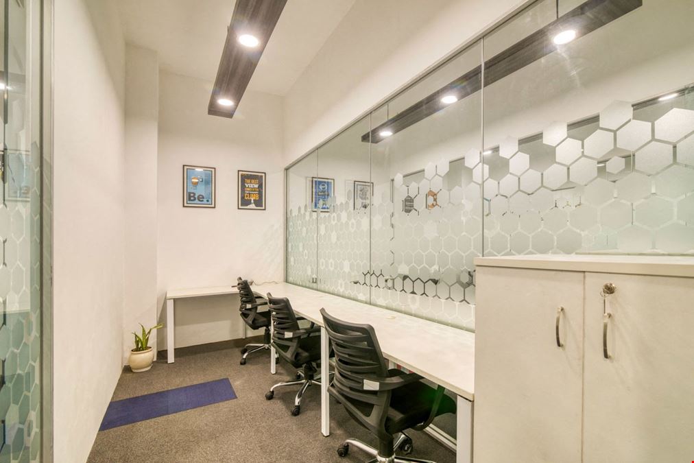 Truworx - Golf Course Rd