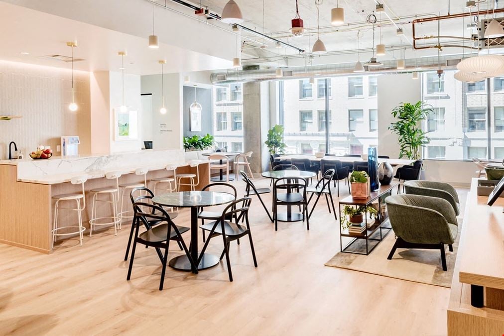 Industrious - 400U @ Rainier Square
