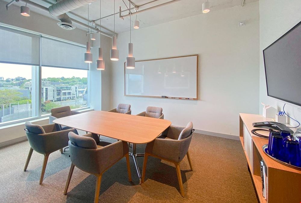 BC, Vancouver - 525 West 8th Avenue