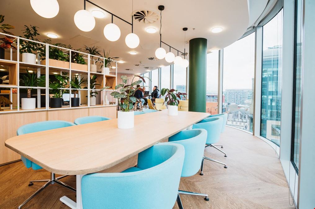 Landmark: Manchester, Chancery Place