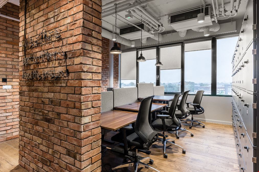 Brain Embassy Jerozolimskie